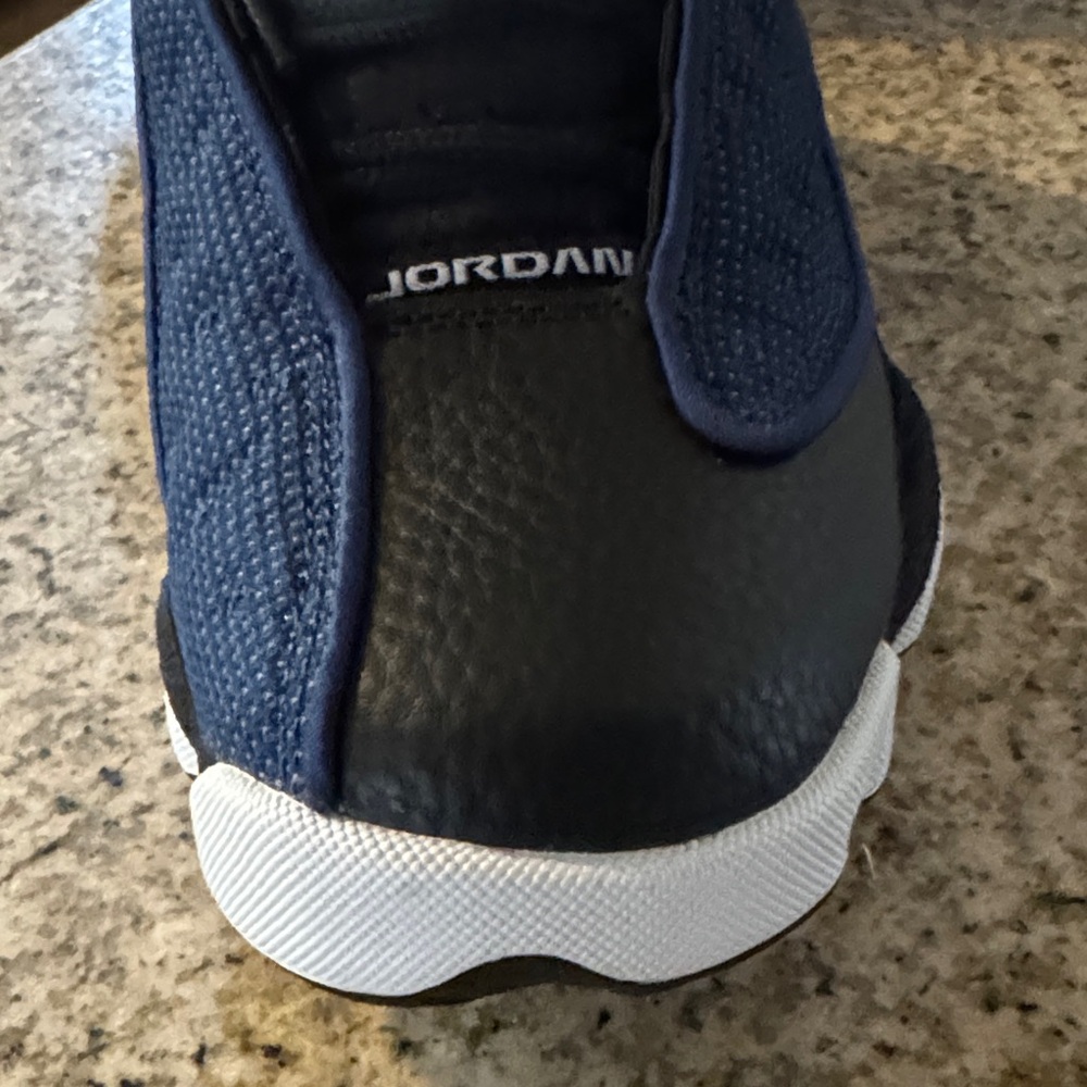 Jordan Athletic Shoes in Black and Blue - Picture 6 of 9
